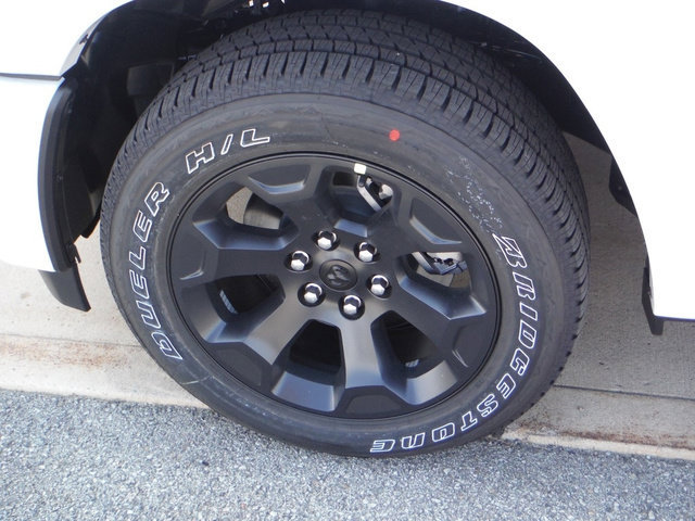 New 2027 RAM 1500 4x4 Crew Cab image 6