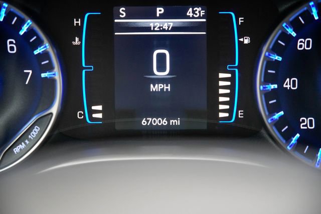Used 2023 Chrysler Voyager LX image 34