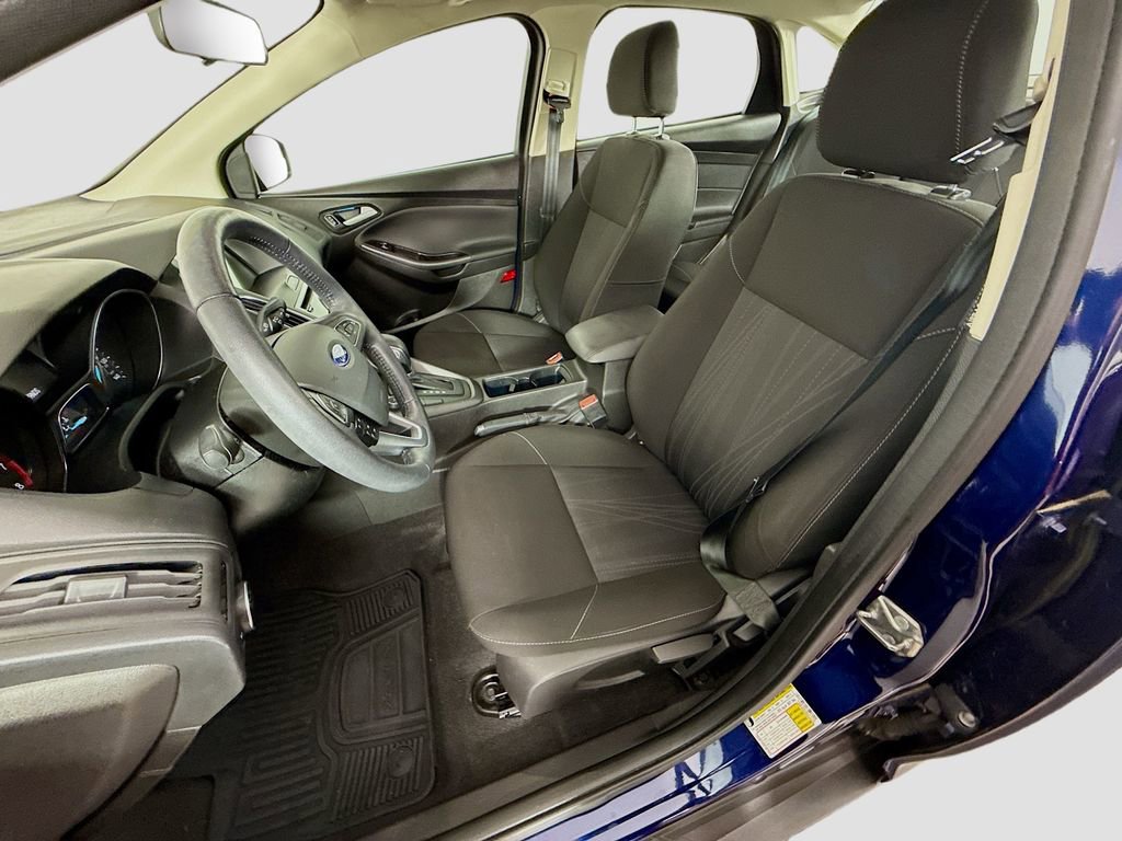 Used 2017 Ford Focus SEL w/ Cold Weather Package image 14