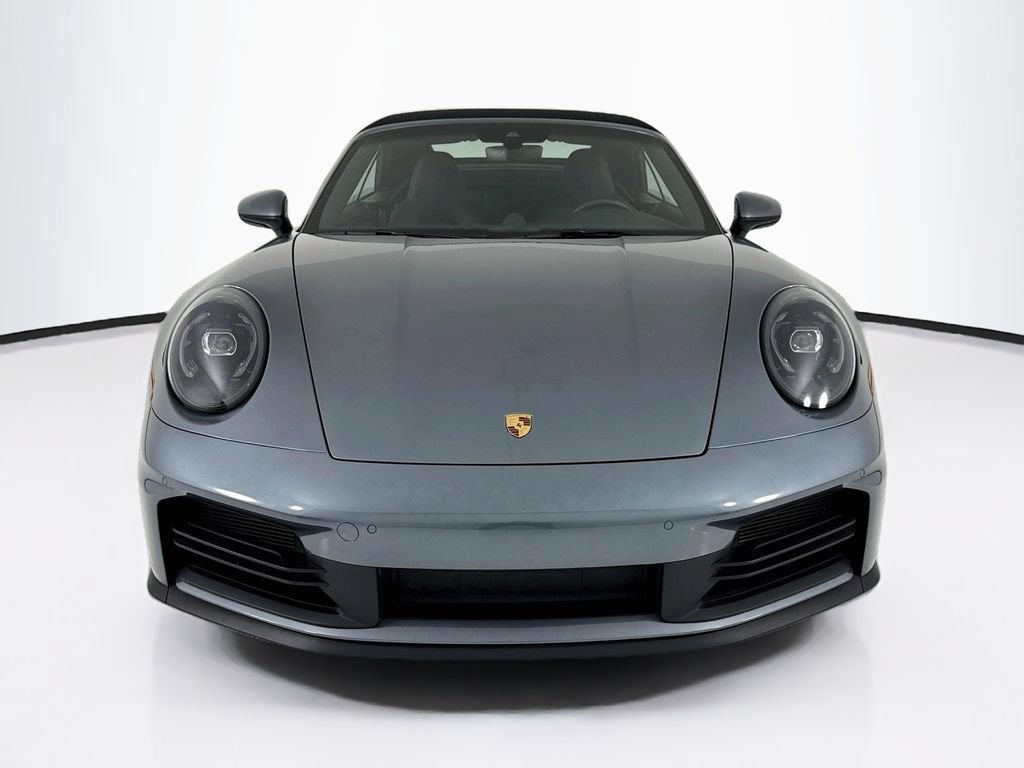 Certified 2025 Porsche 911 Carrera RWD image 10