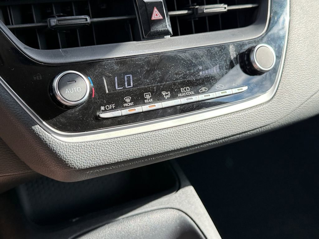 Certified 2024 Toyota Corolla LE image 35