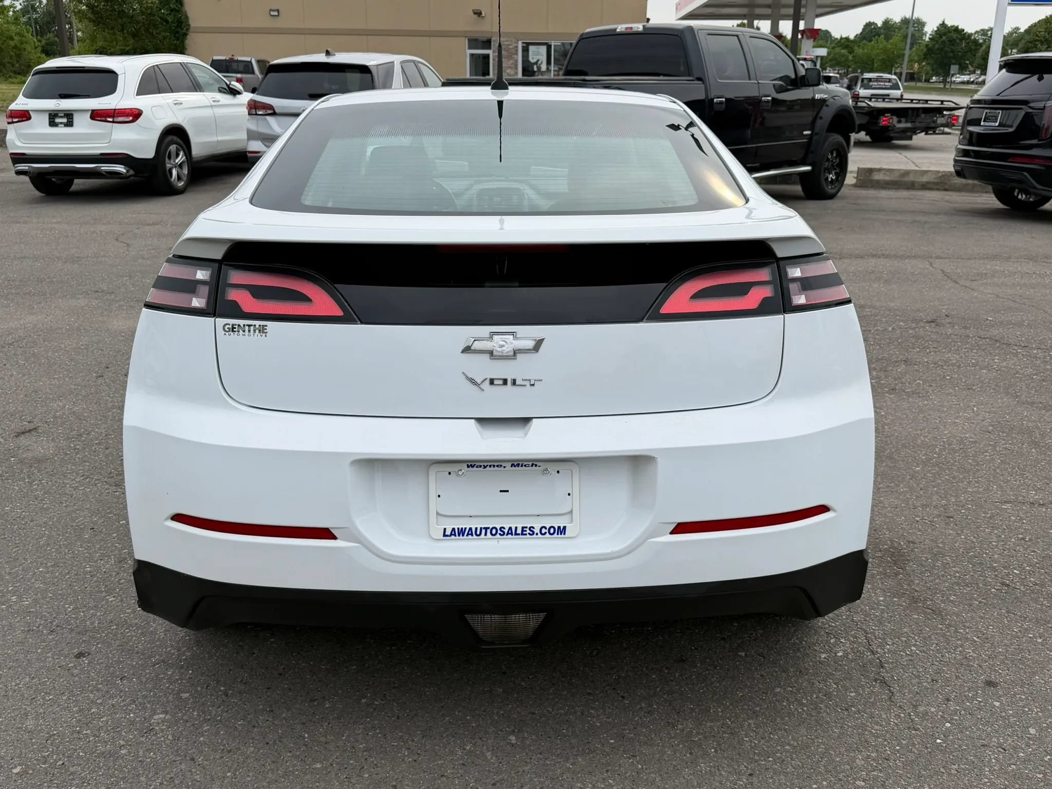 Used 2013 Chevrolet Volt Premium w/ Premium Trim Package FWD image 4