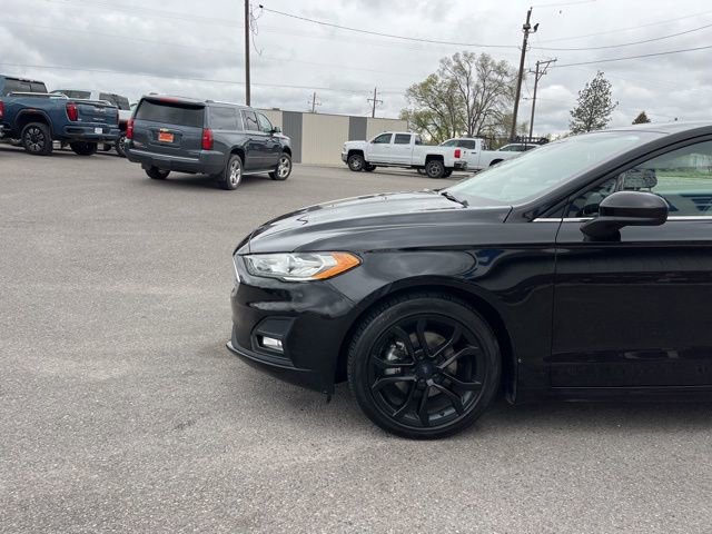 Used 2019 Ford Fusion SE w/ Equipment Group 151A image 6