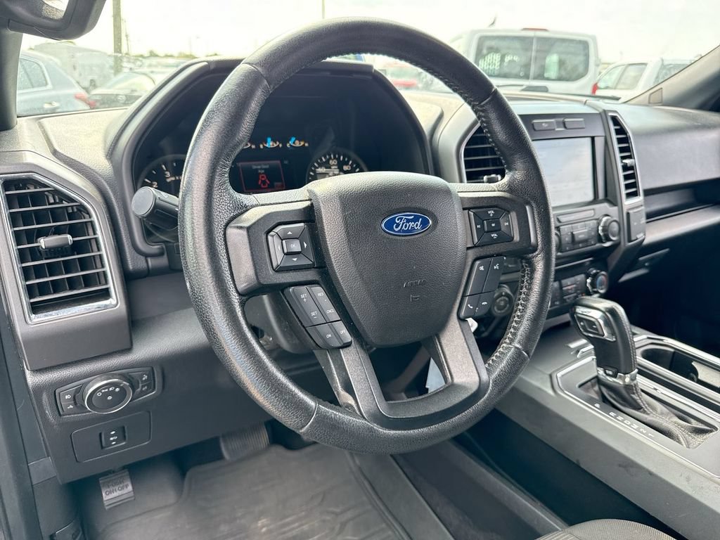 Used 2016 Ford F150 XLT w/ Equipment Group 302A Luxury AWD/4WD image 8