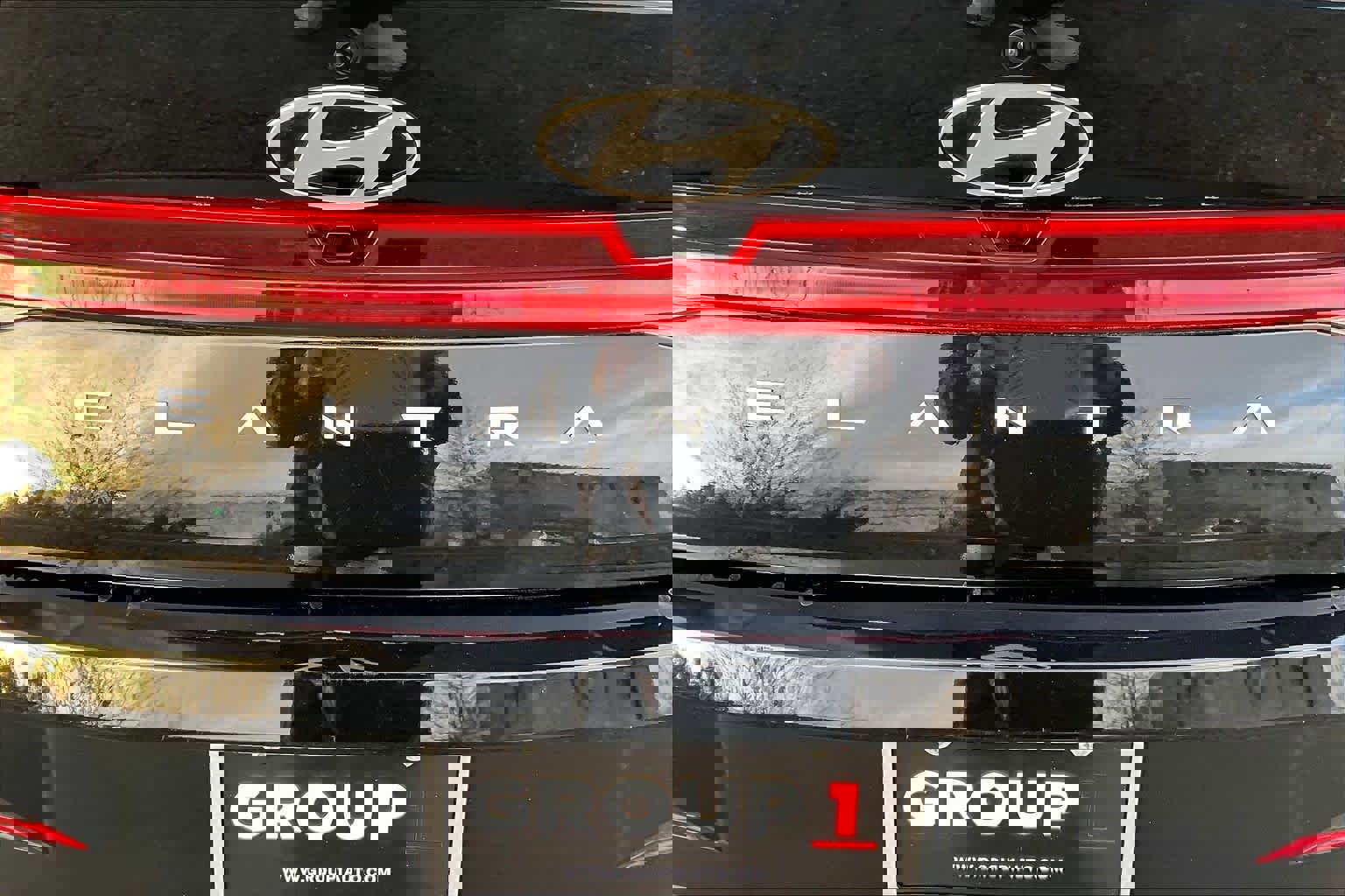 Used 2024 Hyundai Elantra SEL w/ Convenience Package image 9