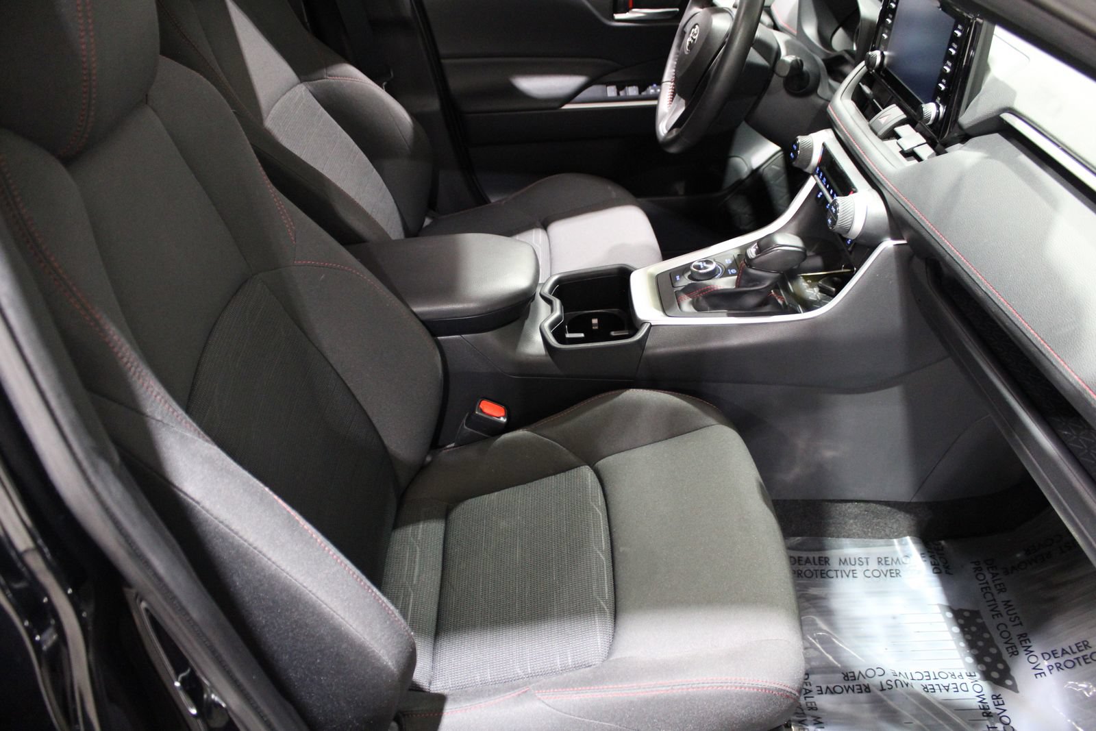 Used 2022 Toyota RAV4 SE w/ Weather & Moonroof Package AWD/4WD image 37