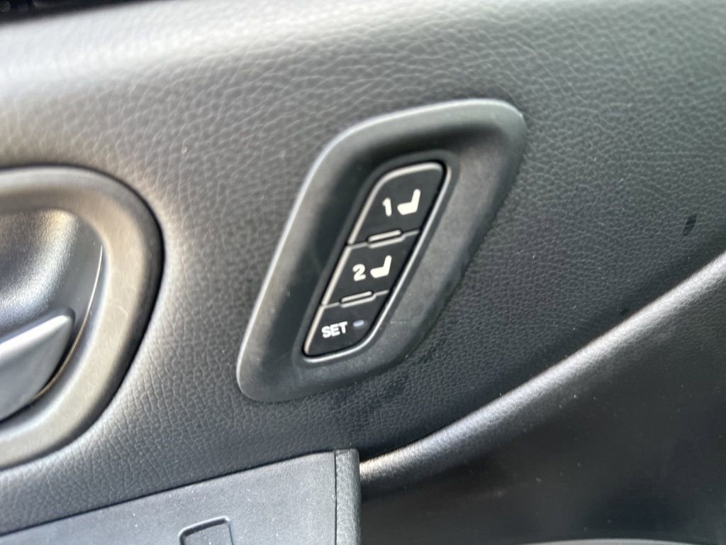 Used 2024 Honda Pilot EX-L image 8