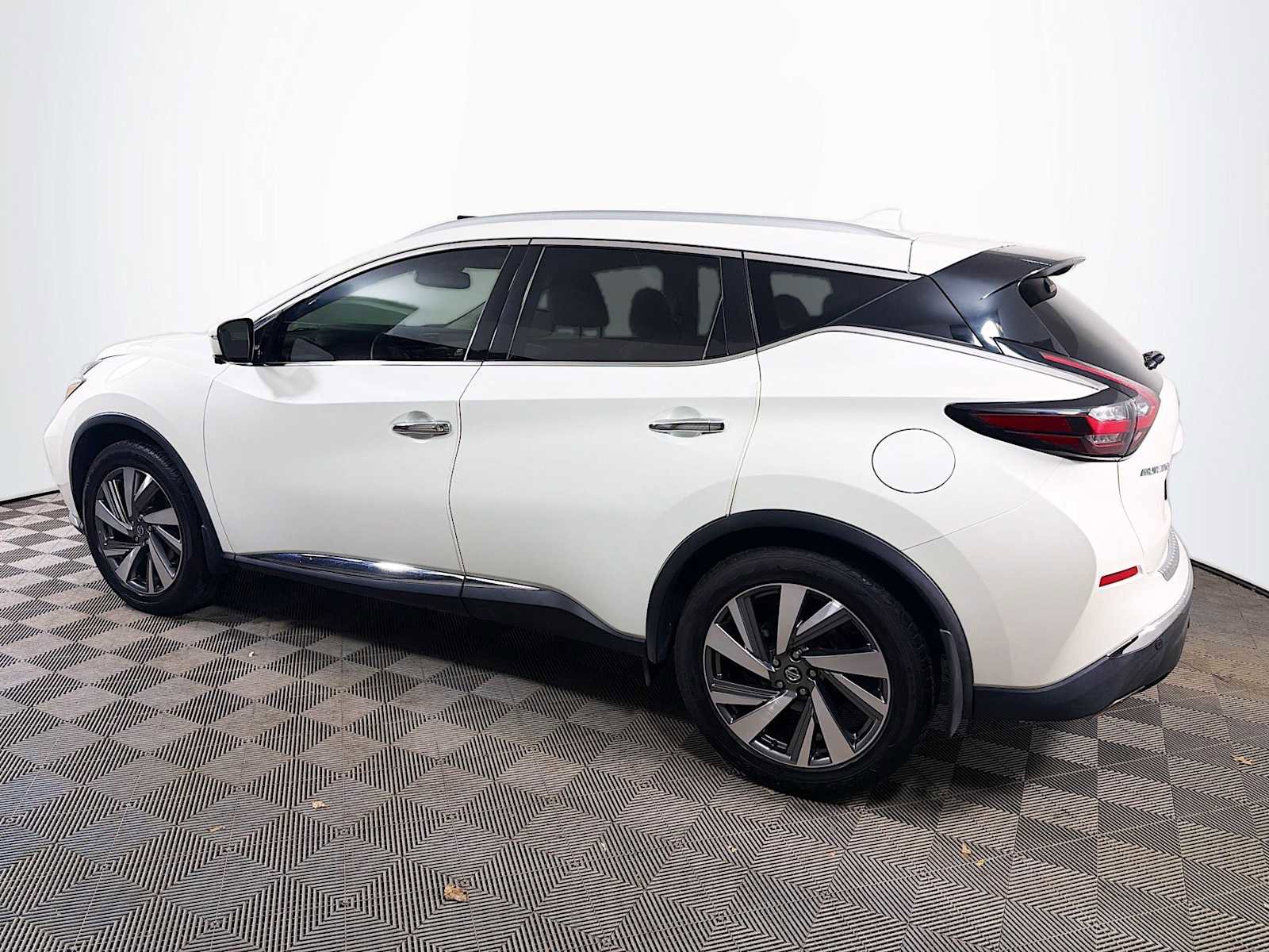 Used 2020 Nissan Murano SL w/ Moonroof Package image 6