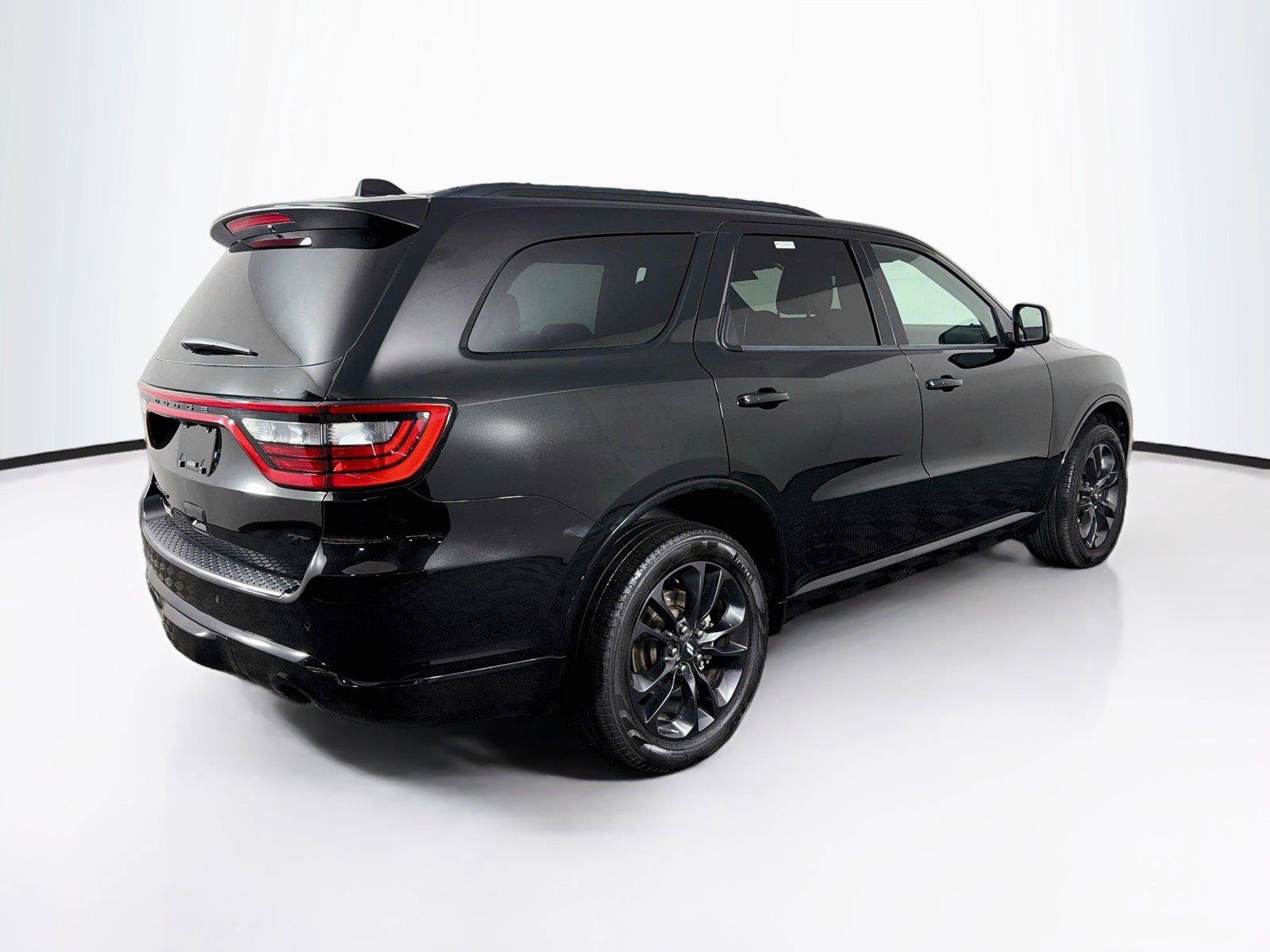 Used 2025 Dodge Durango GT AWD/4WD image 11