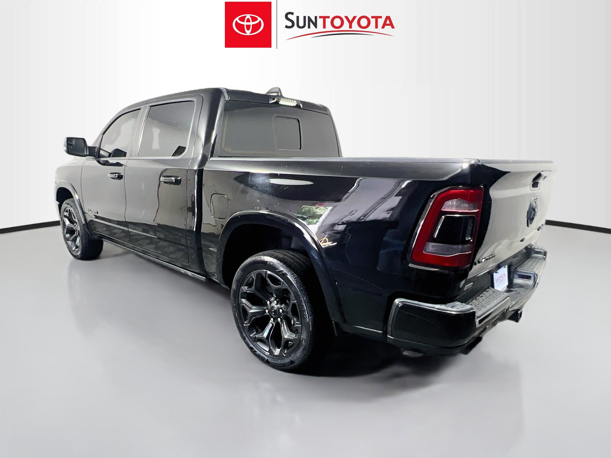 Used 2023 RAM 1500 Limited AWD/4WD image 6