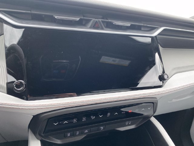 New 2026 Jeep Cherokee Limited AWD/4WD image 18