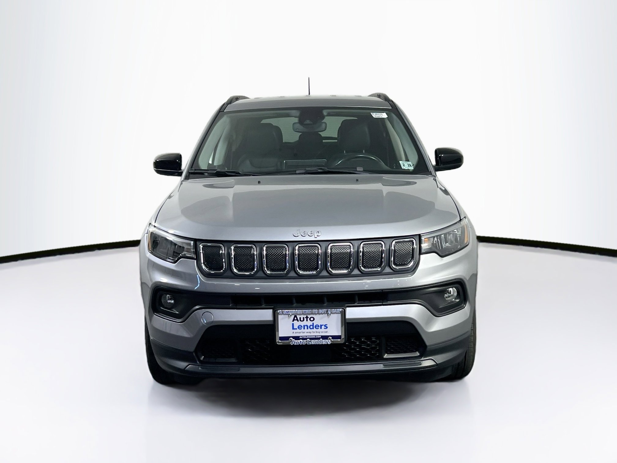 Used 2022 Jeep Compass Latitude w/ Convenience Group AWD/4WD image 2