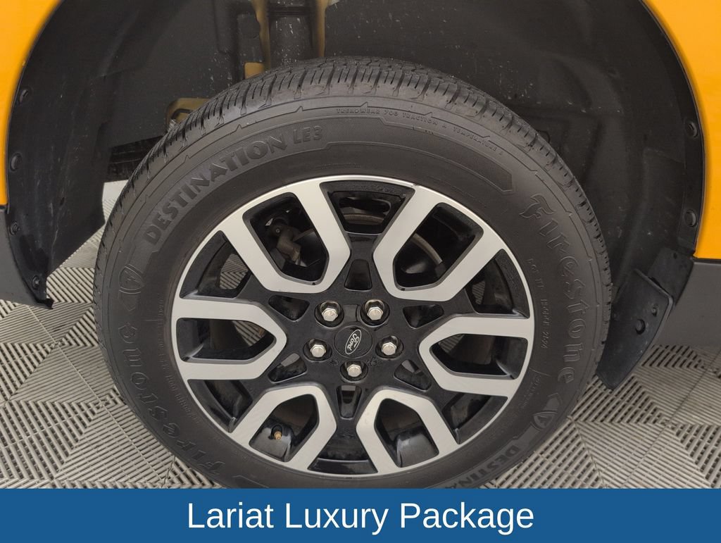 Used 2023 Ford Maverick Lariat w/ Lariat Luxury Package FWD image 17