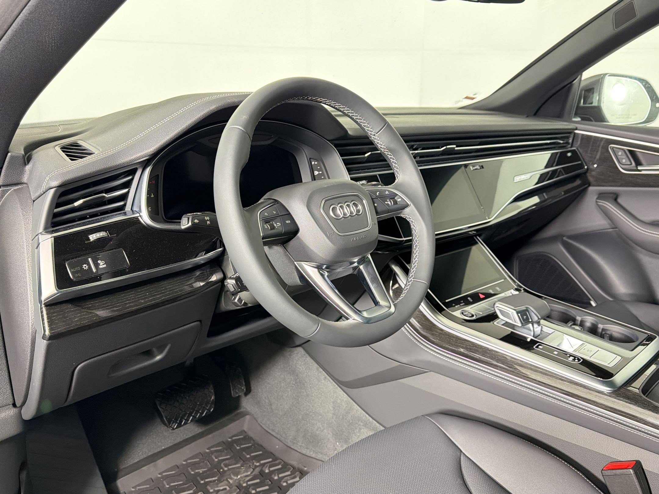 New 2026 Audi Q8 Premium Plus image 4