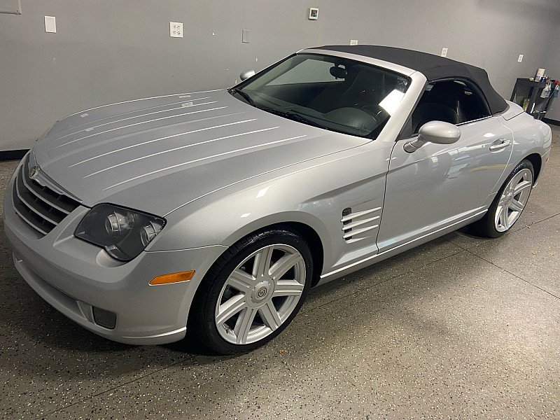 Used 2007 Chrysler Crossfire Limited image 7