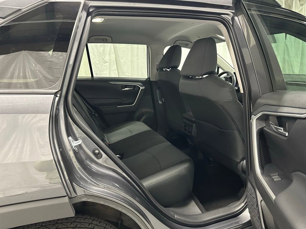 Used 2025 Toyota RAV4 XLE image 50