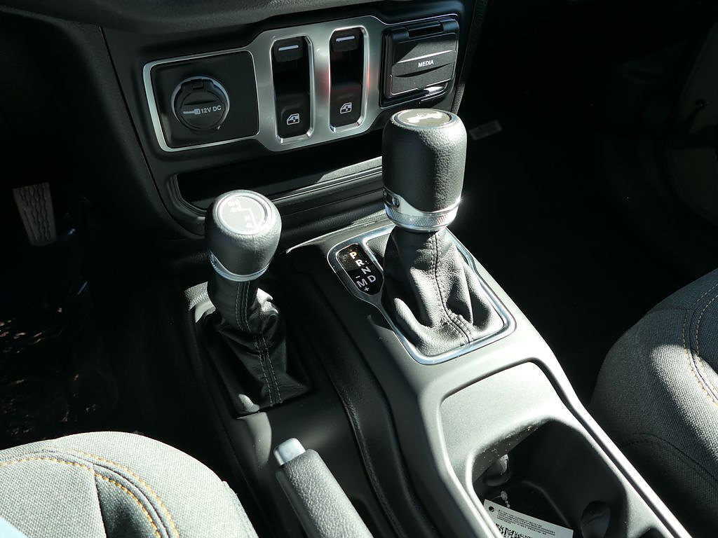 New 2026 Jeep Wrangler Sport AWD/4WD image 17