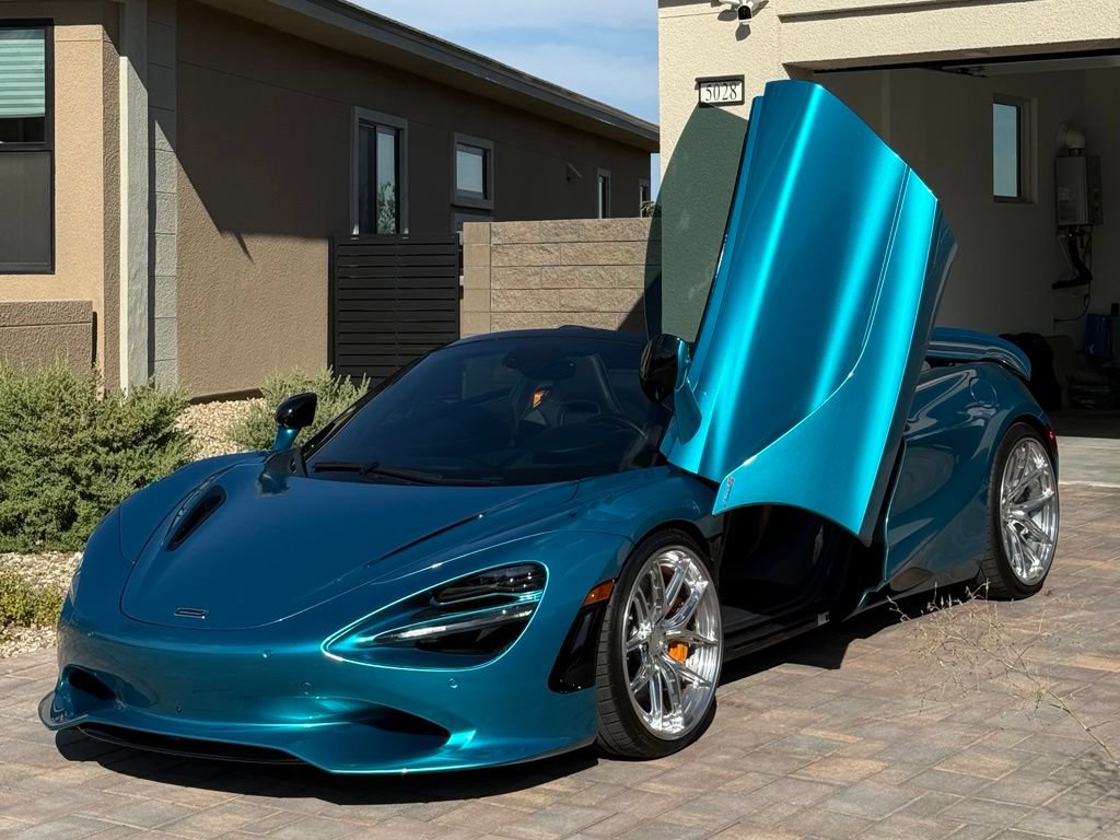 Used 2024 McLaren 750S Spider RWD image 19