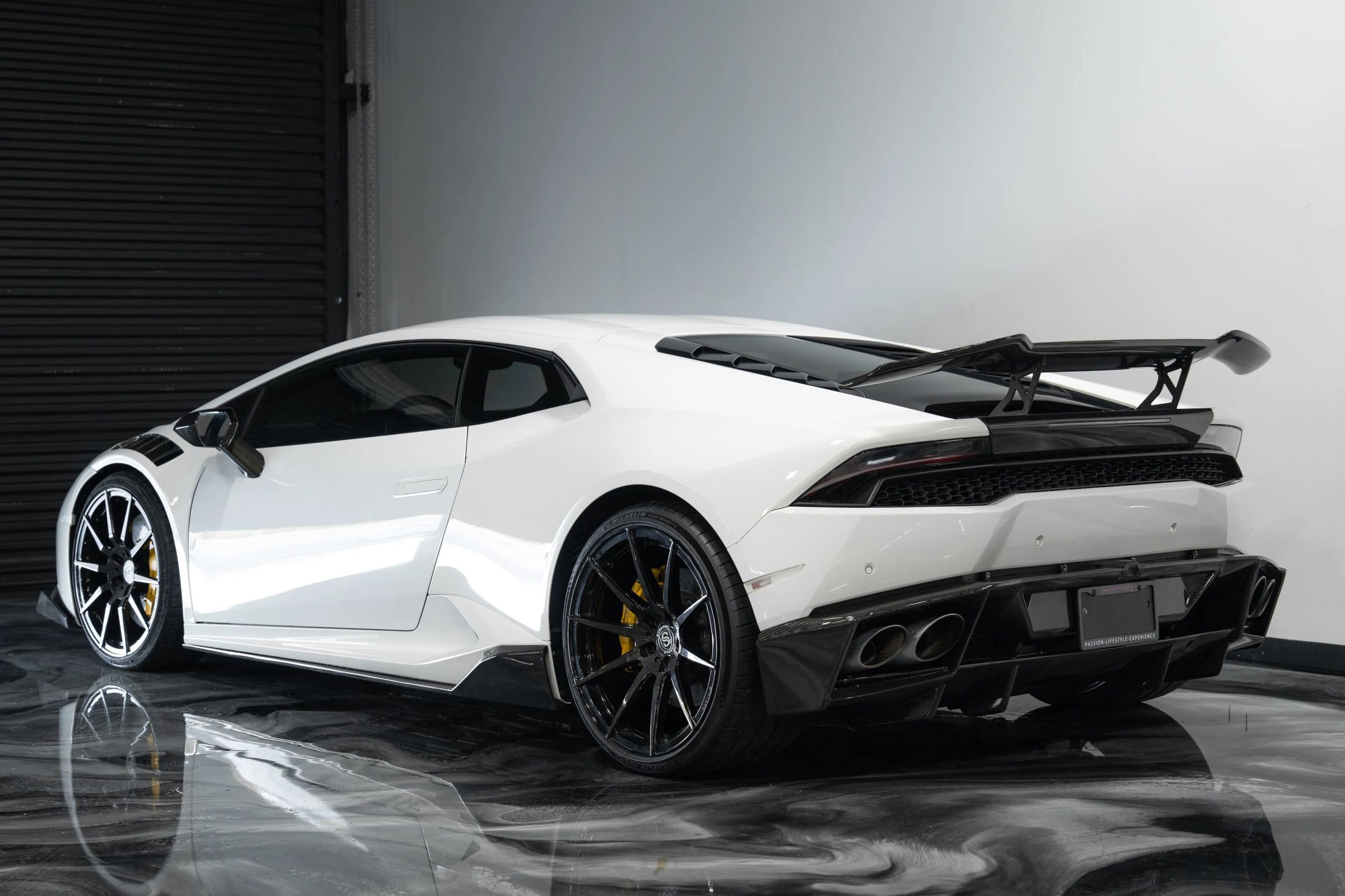 Used 2015 Lamborghini Huracan LP 610-4 image 12