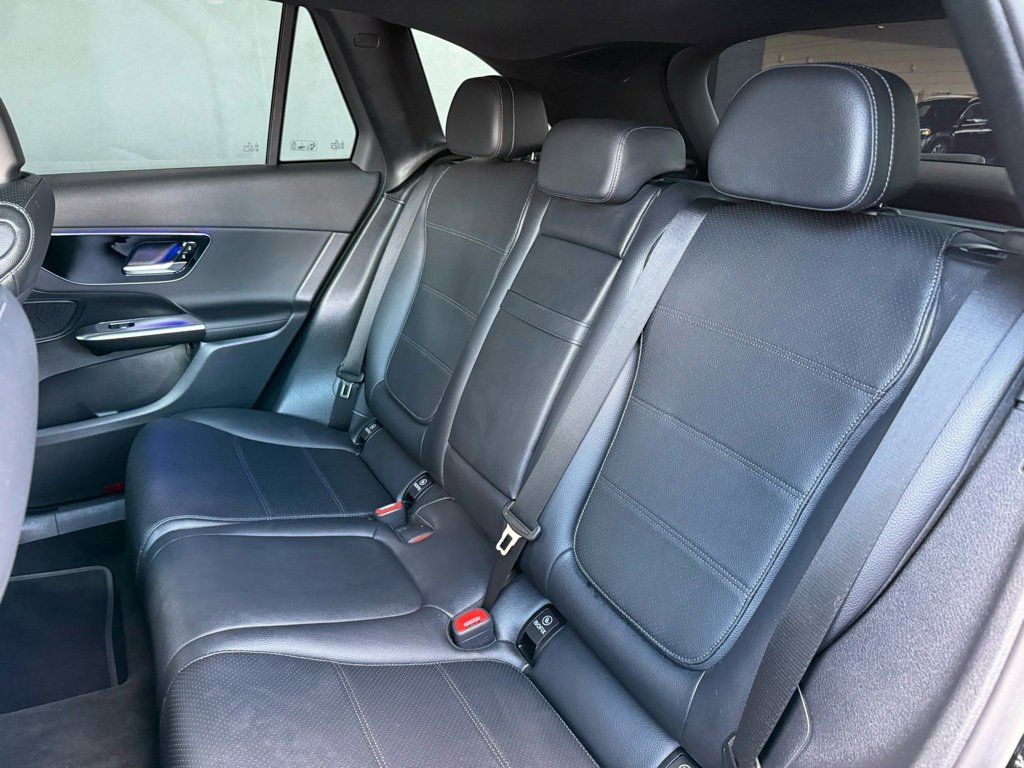 Certified 2025 Mercedes-Benz GLC 300 image 13