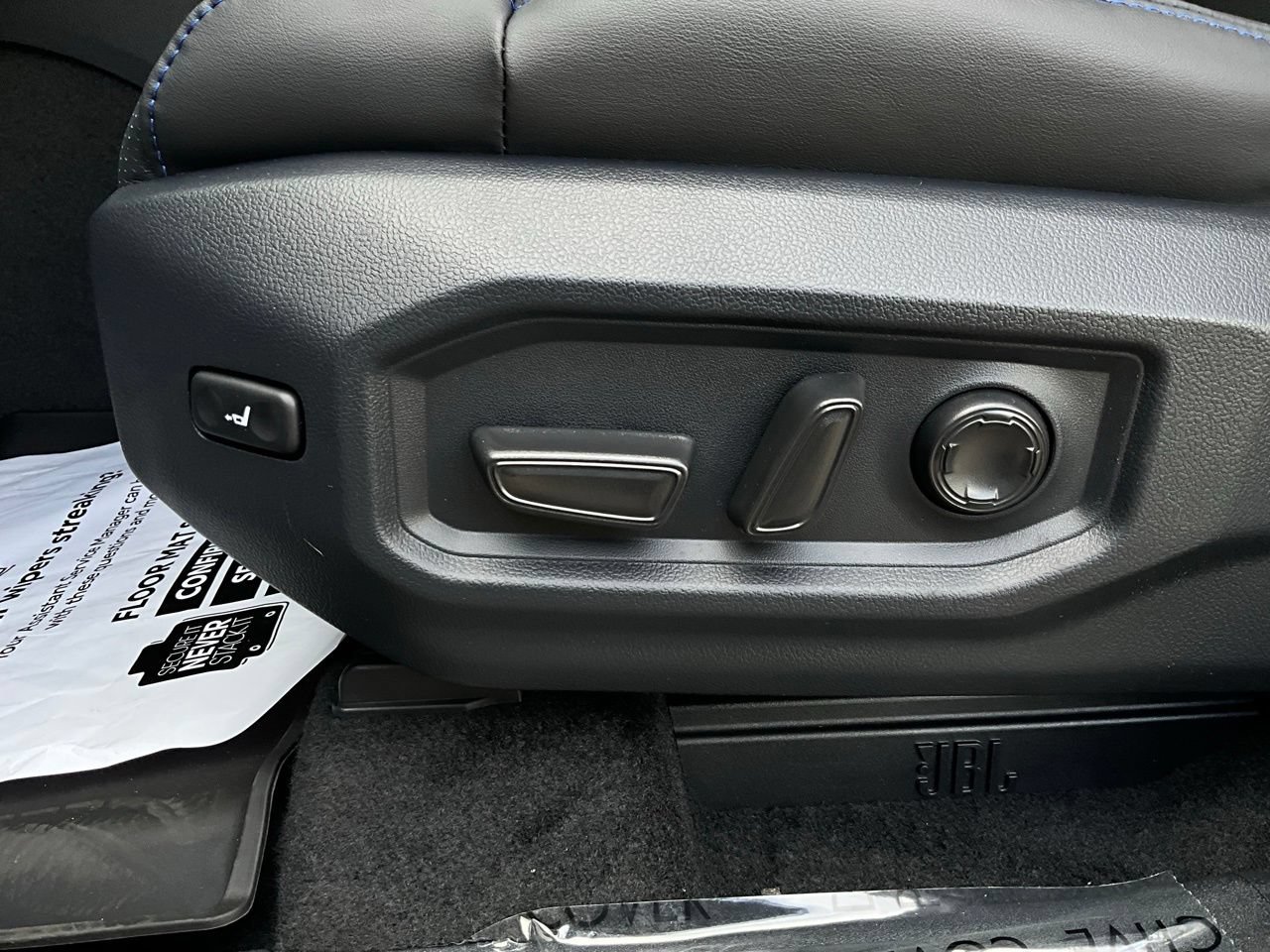 New 2026 Toyota Tundra Platinum AWD/4WD image 12