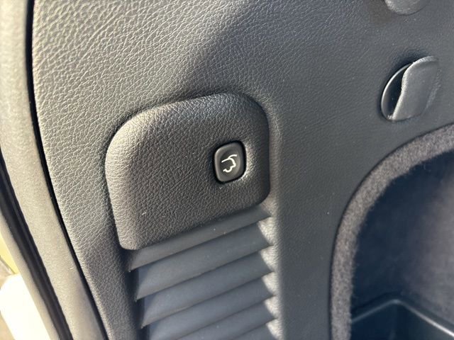 Used 2019 Jeep Grand Cherokee Limited image 13