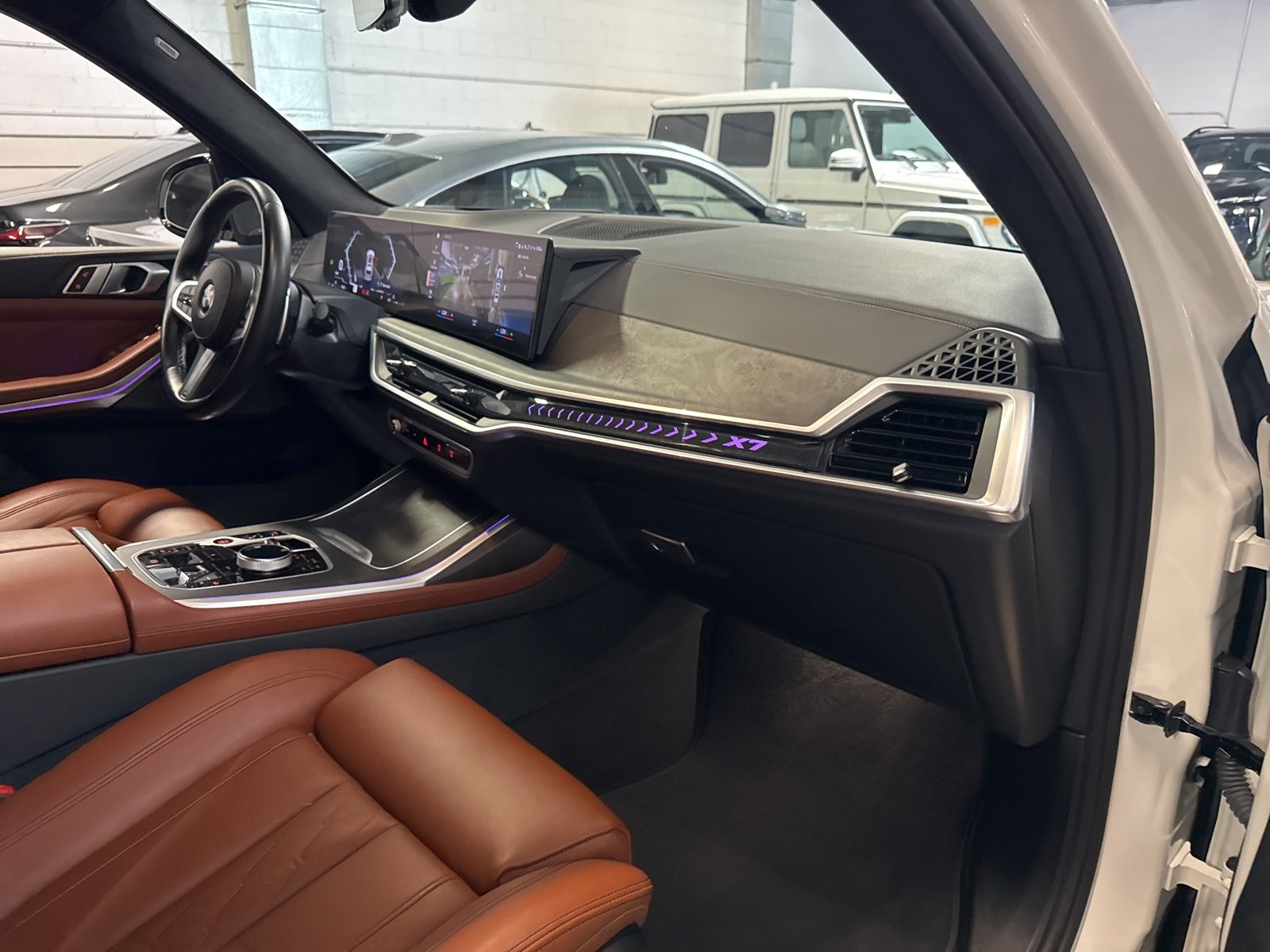 Used 2023 BMW X7 xDrive40i w/ M Sport Package image 37