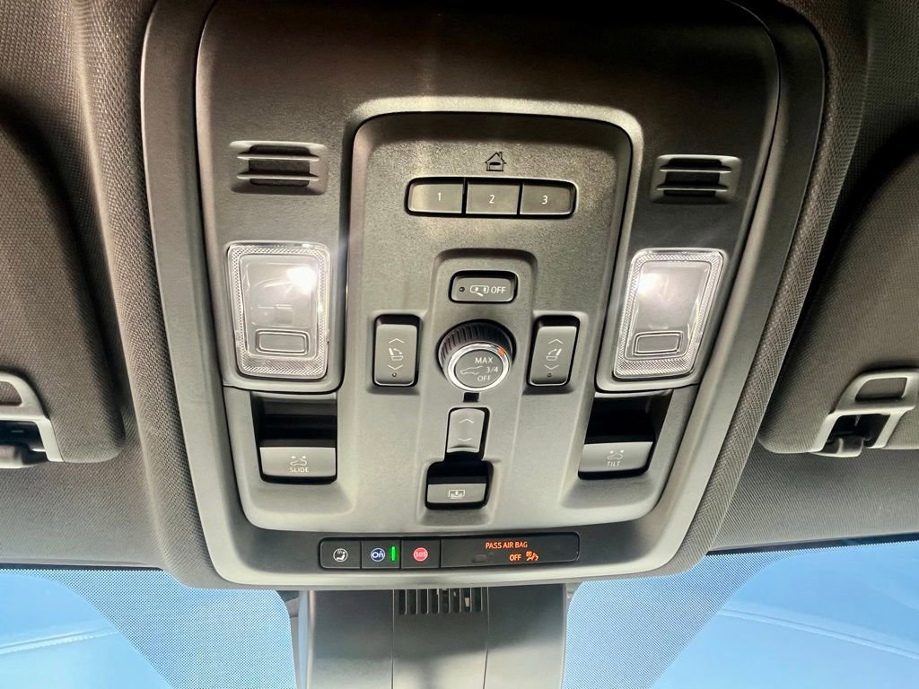 Certified 2023 Chevrolet Tahoe Premier w/ Premium Package 2 AWD/4WD image 21