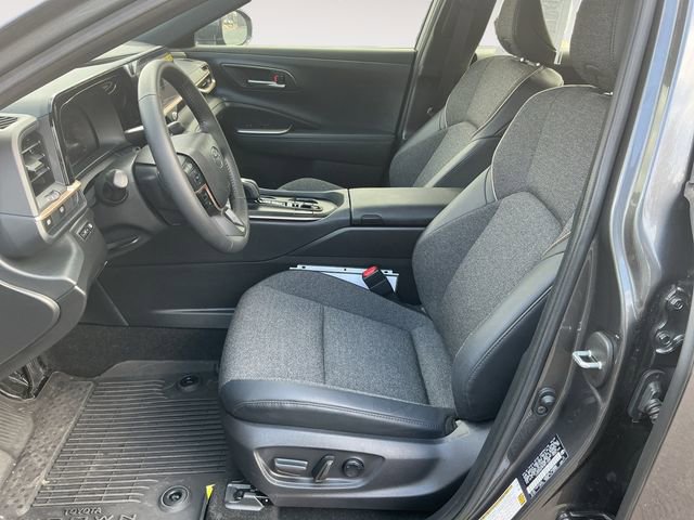 Certified 2023 Toyota Crown XLE image 9