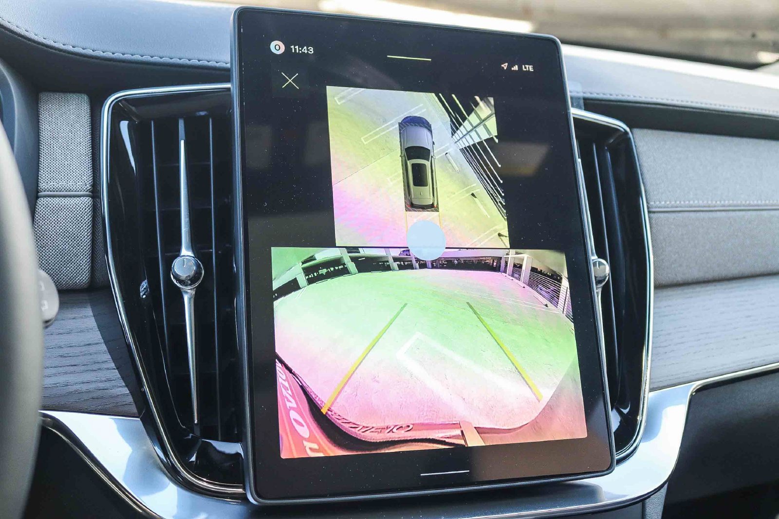 New 2027 Volvo XC90 B6 Ultra AWD/4WD image 25