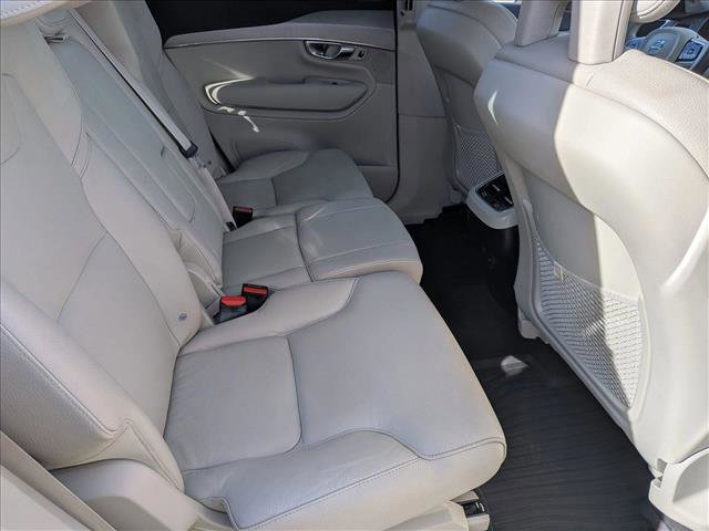 Used 2022 Volvo XC90 T5 Momentum w/ Climate Package image 21