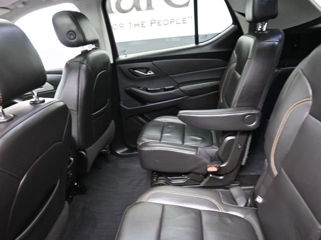Used 2021 Chevrolet Traverse LT w/ LT Premium Package image 24