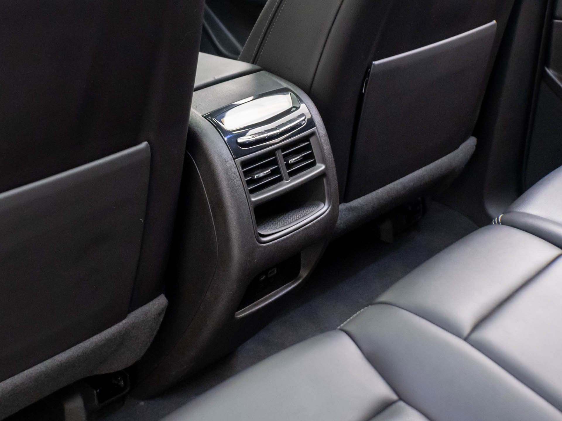 Certified 2022 Cadillac XT5 Premium Luxury image 18