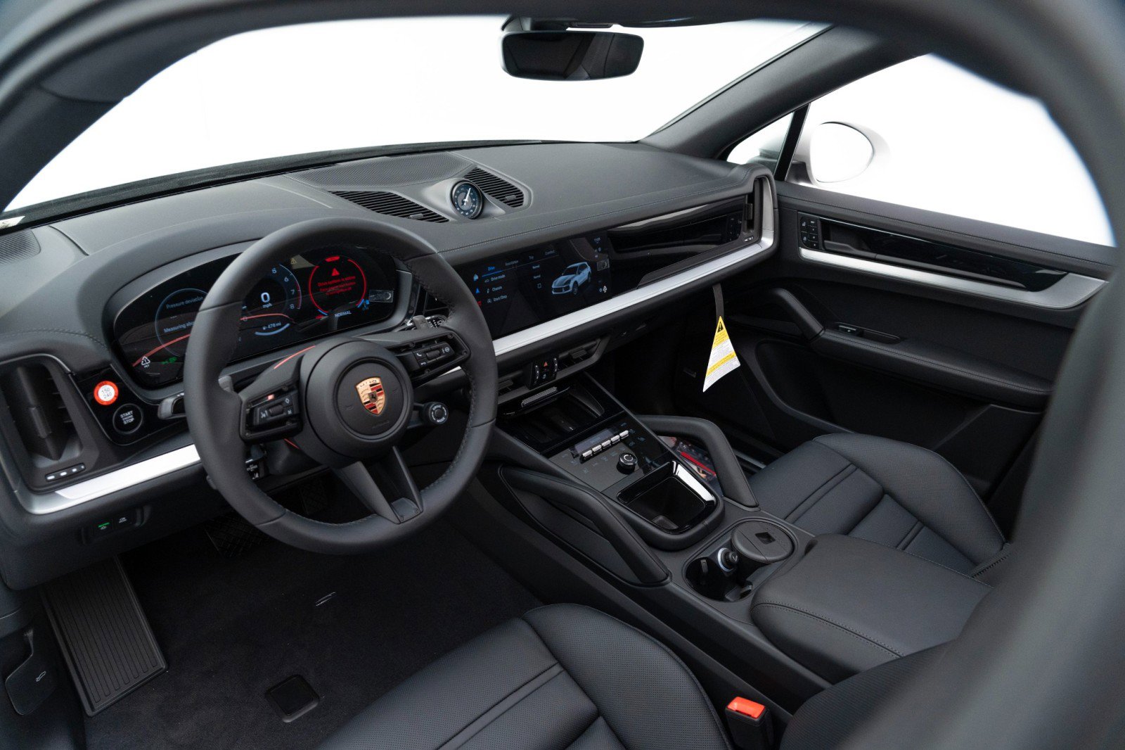 New 2025 Porsche Cayenne image 4