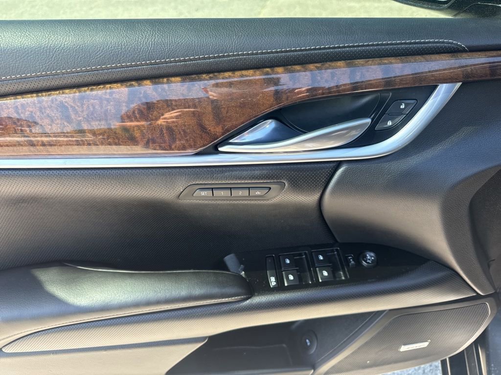 Used 2015 Cadillac XTS Luxury w/ Driver Awareness Package FWD image 26