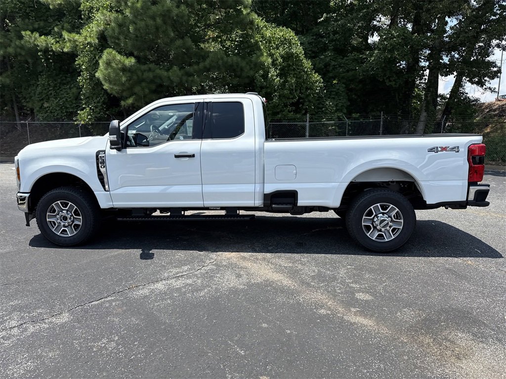 New 2025 Ford F350 XLT w/ 360-Degree Camera Package image 4