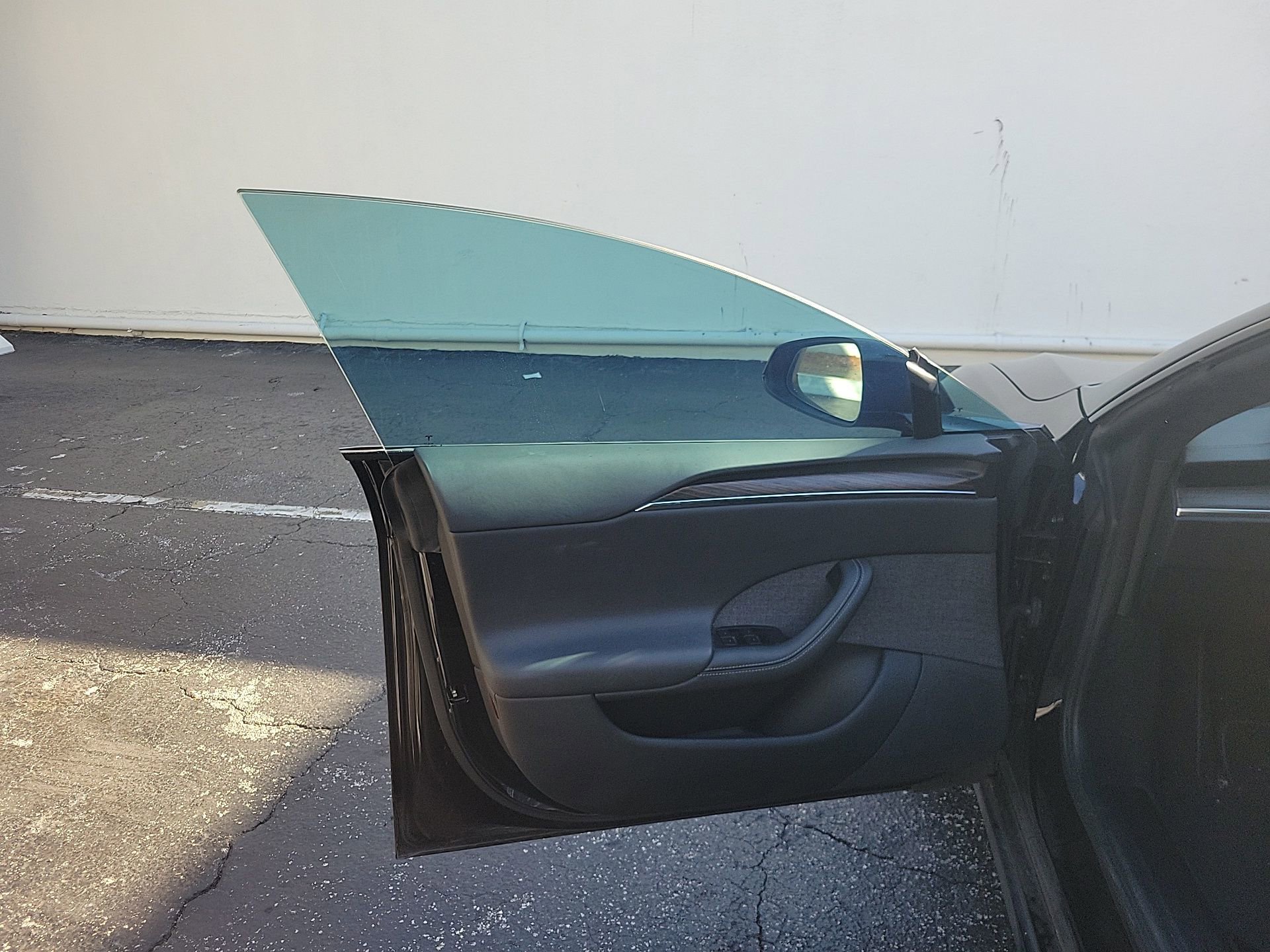 Used 2022 Tesla Model S image 16