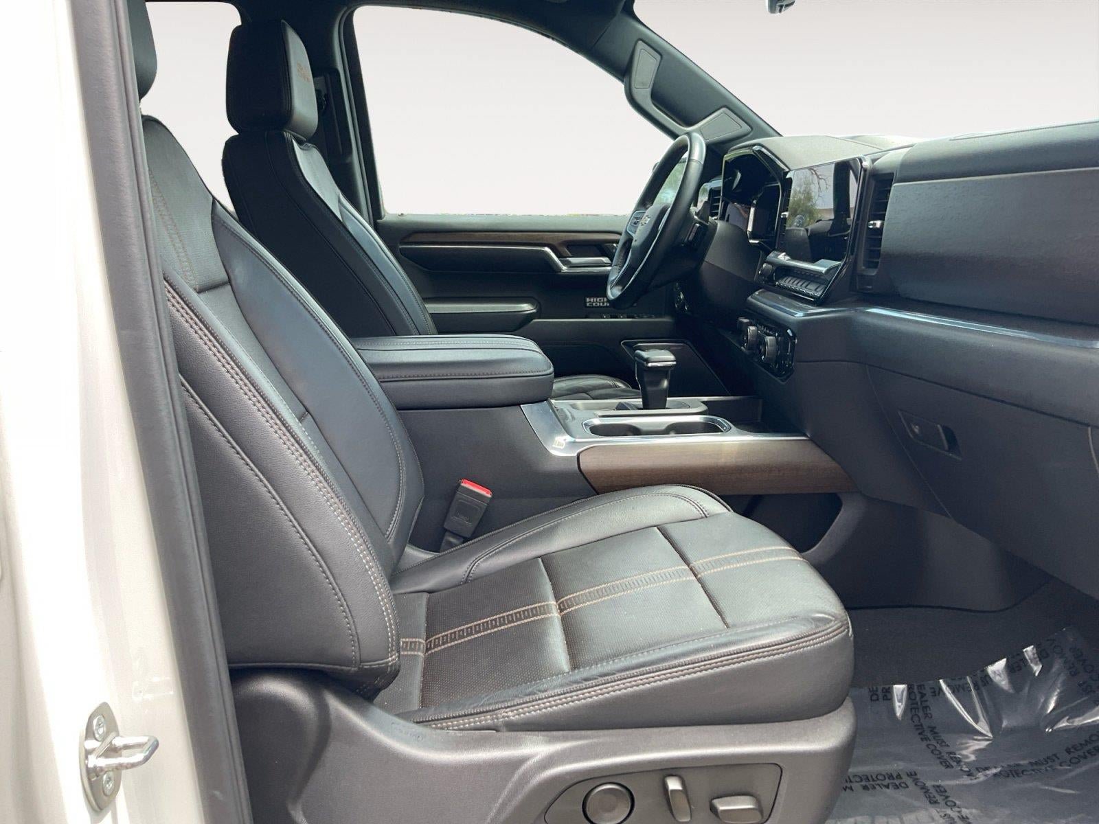 Certified 2024 Chevrolet Silverado 1500 High Country w/ High Country Premium Package AWD/4WD image 15