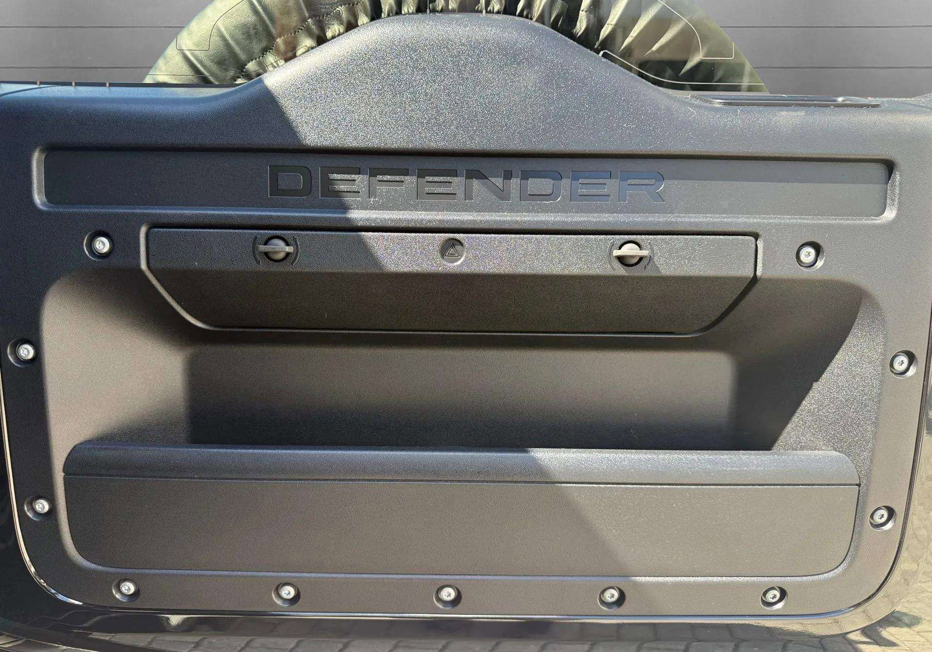 Used 2023 Land Rover Defender 110 Carpathian Edition image 22