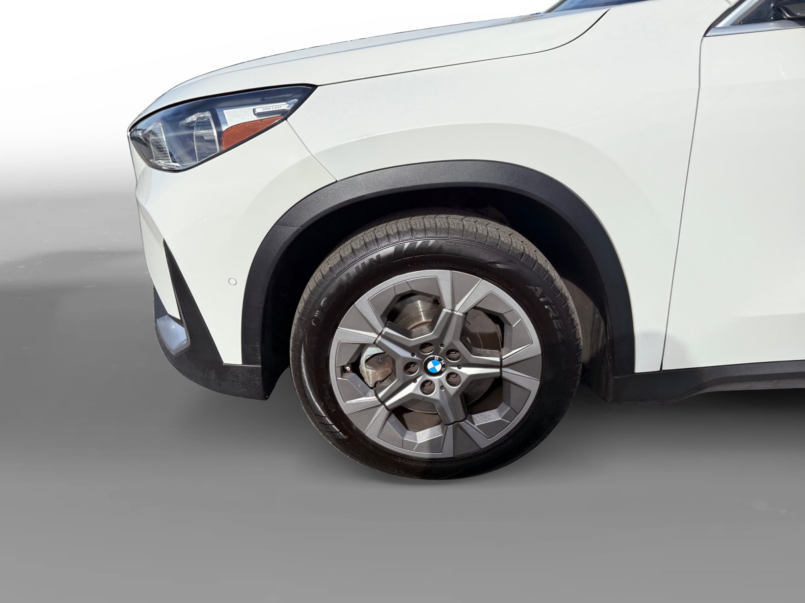 Used 2023 BMW X1 xDrive28i image 9