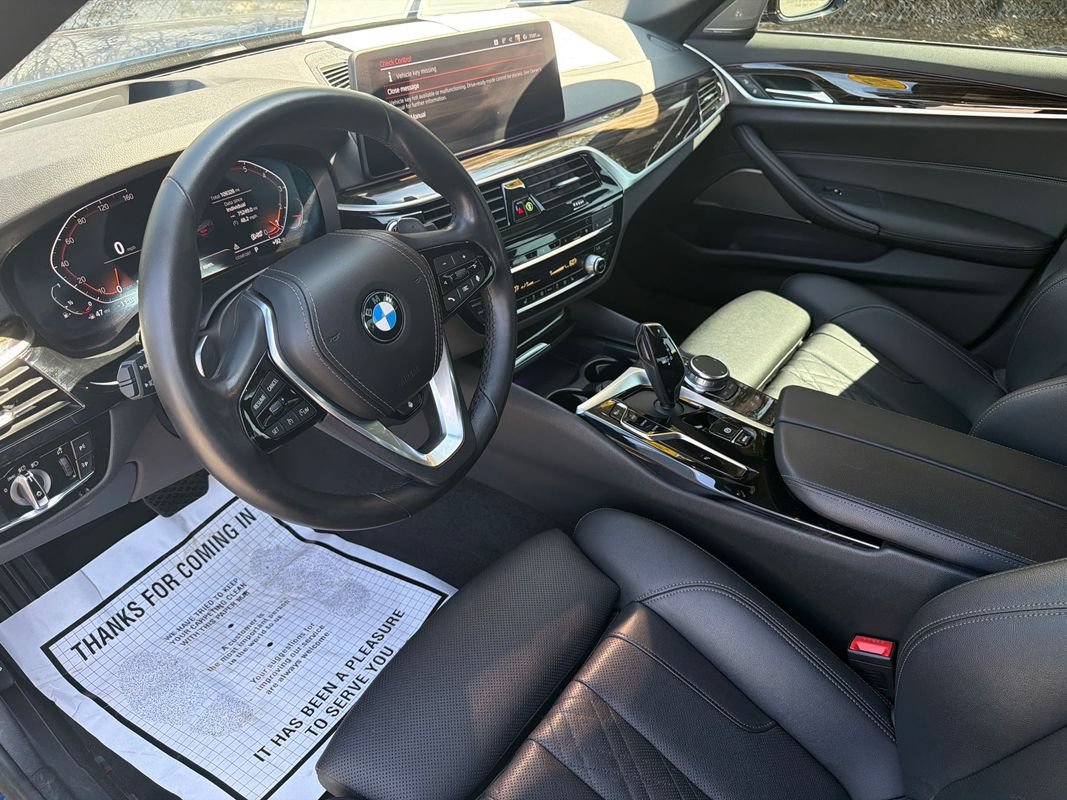 Used 2022 BMW 530i xDrive w/ Premium Package AWD/4WD image 11