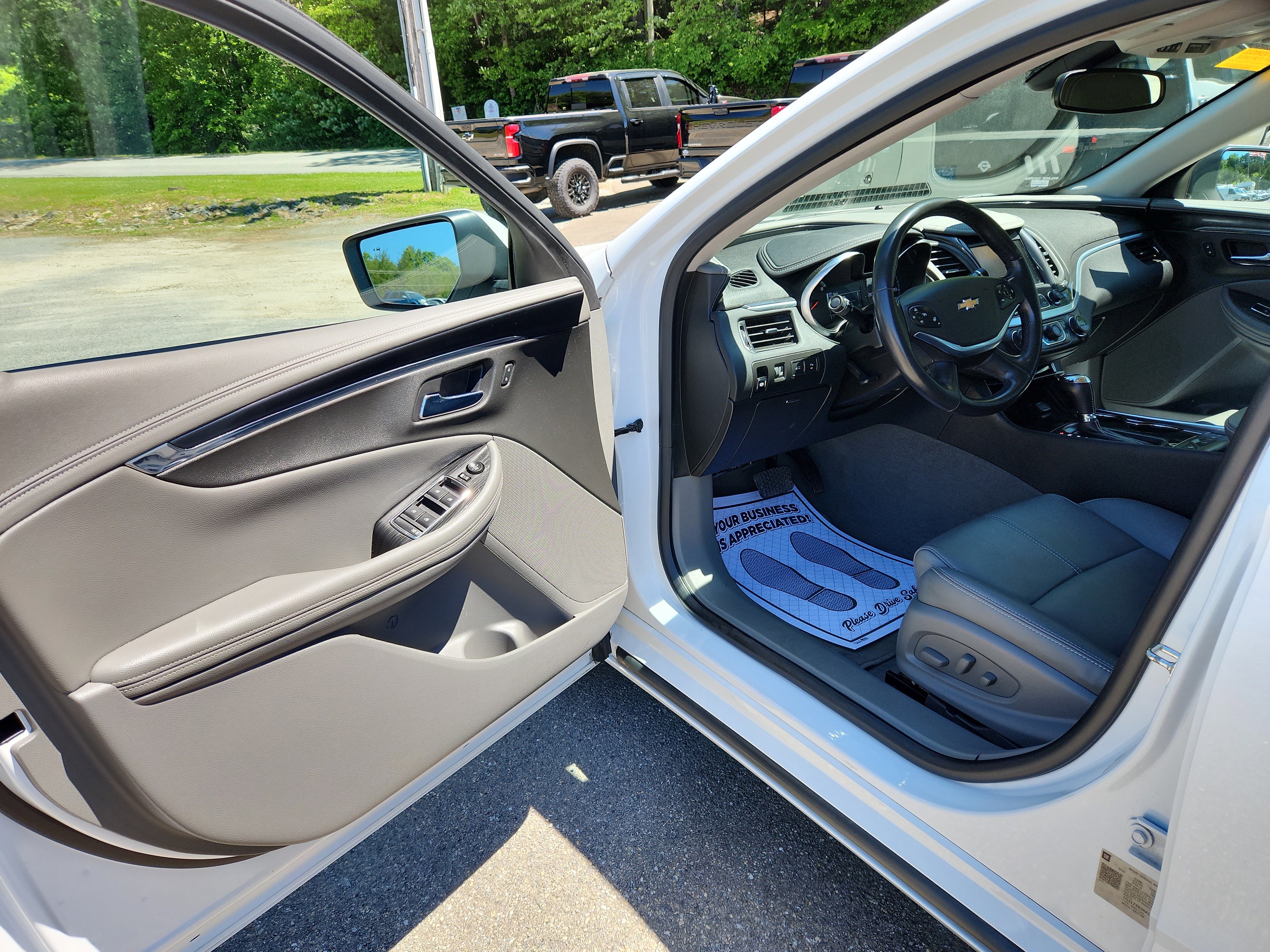Used 2019 Chevrolet Impala LT w/ LT Leather Package FWD image 20