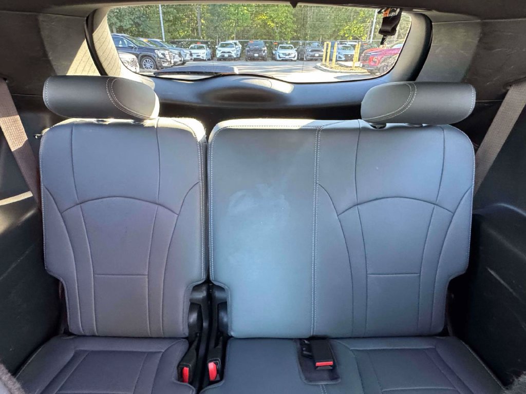 Used 2024 Buick Enclave Essence w/ Experience Buick Package AWD/4WD image 14