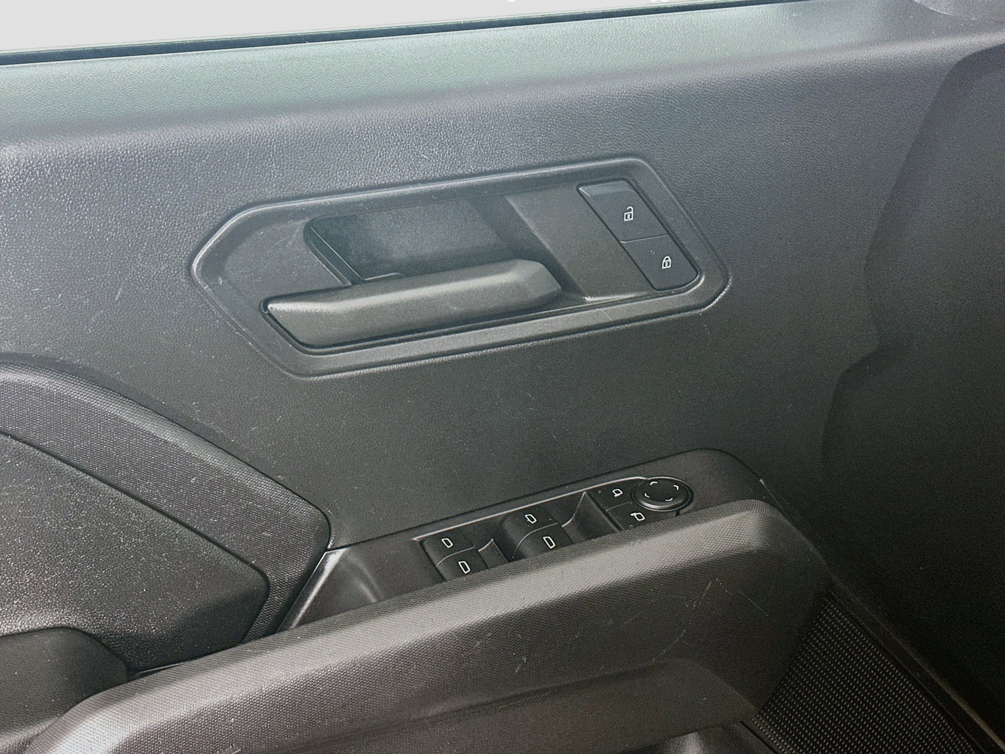 Used 2023 Chevrolet Colorado W/T RWD image 15