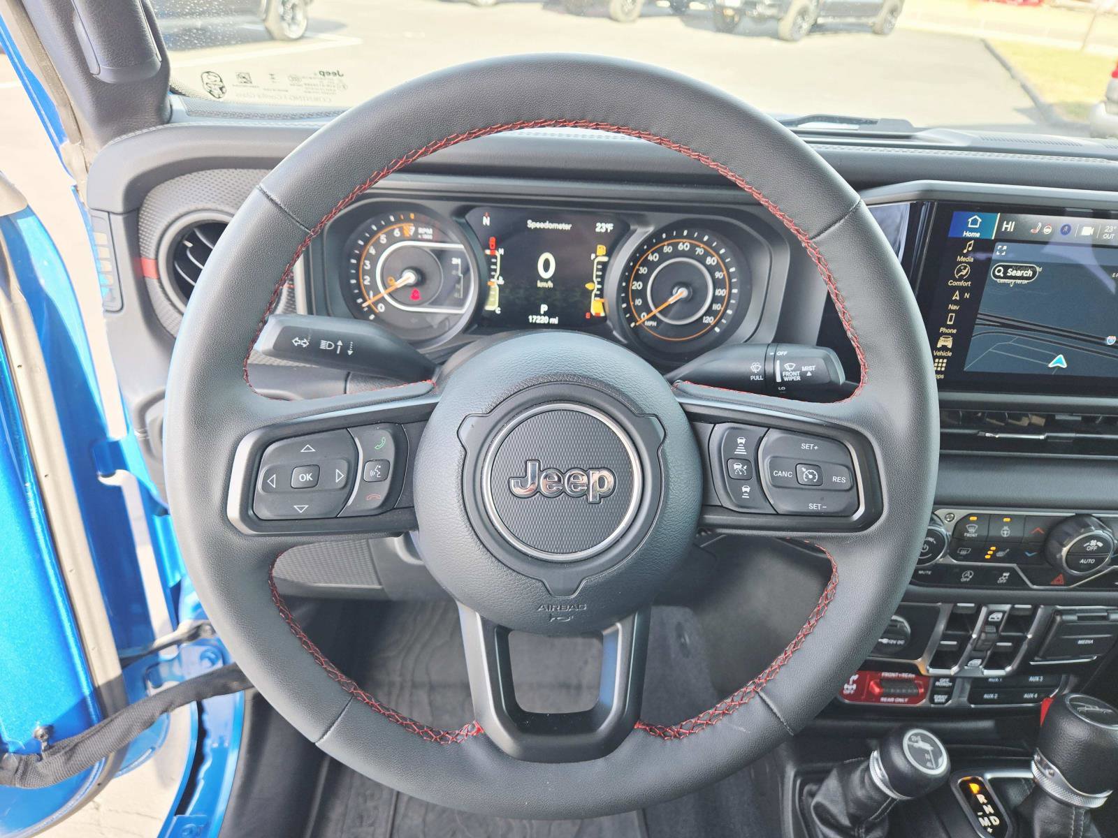 Used 2024 Jeep Gladiator Rubicon w/ Technology Group image 23