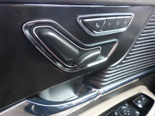 Used 2022 Lincoln Corsair AWD w/ Premium Package image 36