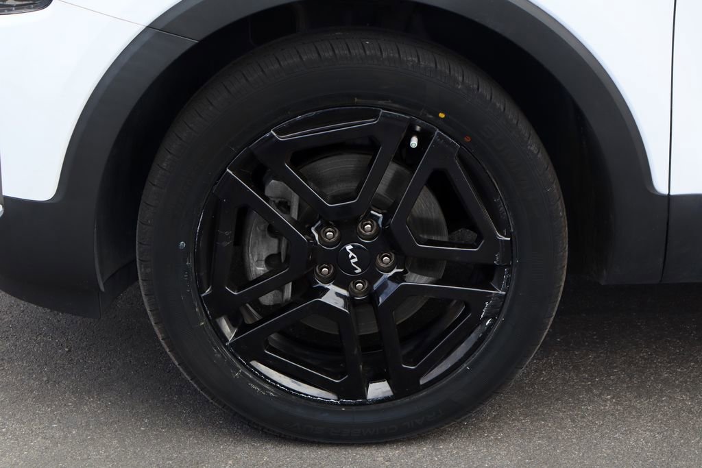 Used 2023 Kia Telluride SX X-Line image 32