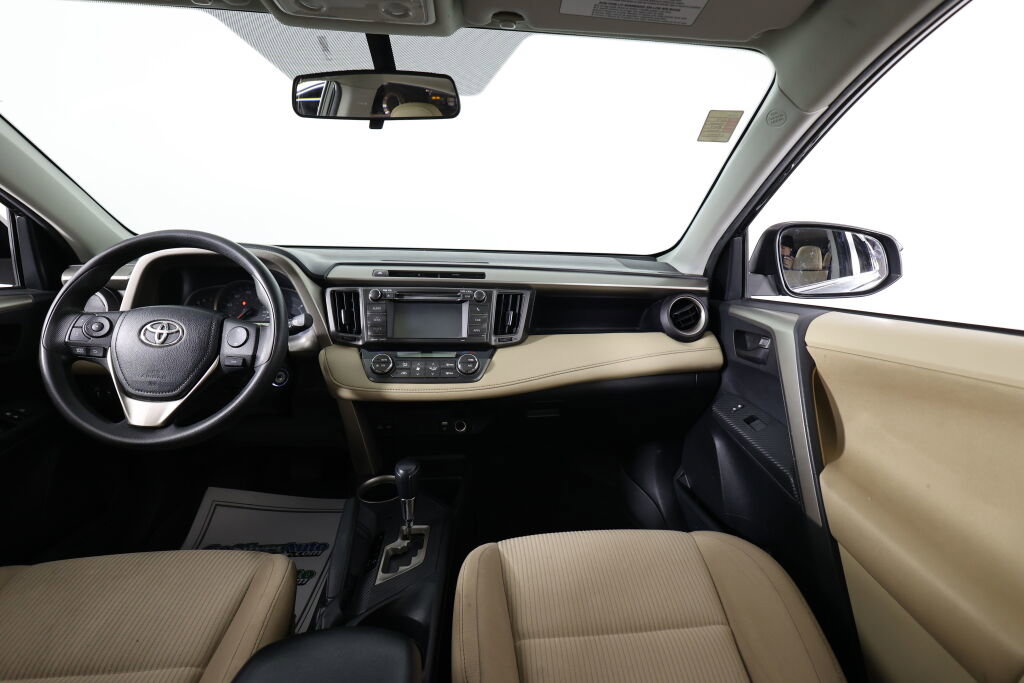 Used 2013 Toyota RAV4 XLE AWD/4WD image 29