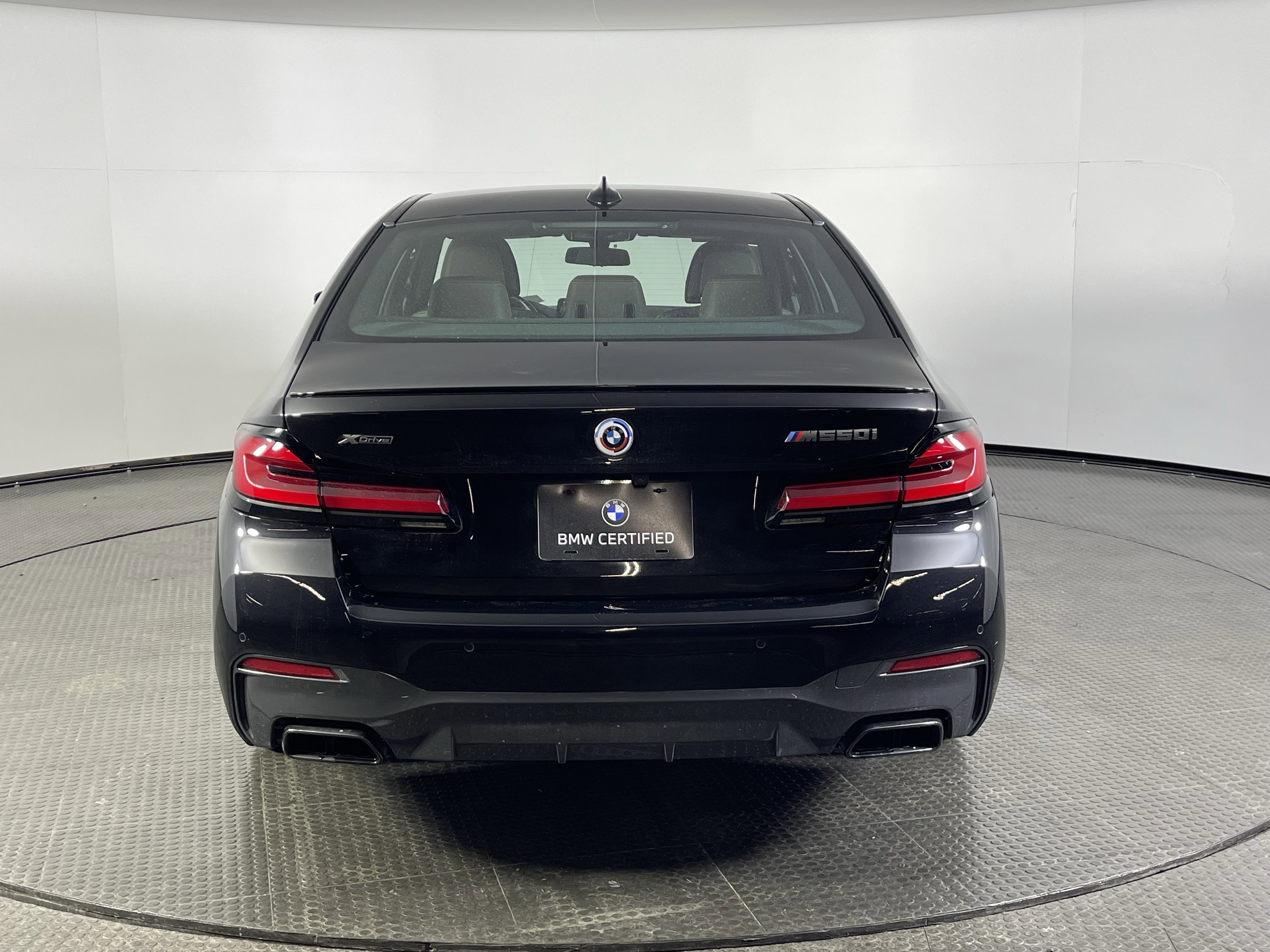 Certified 2023 BMW M550i xDrive w/ Dynamic Handling Package image 7