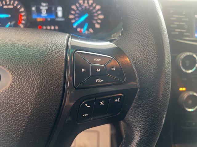 Used 2017 Ford Explorer XLT image 24